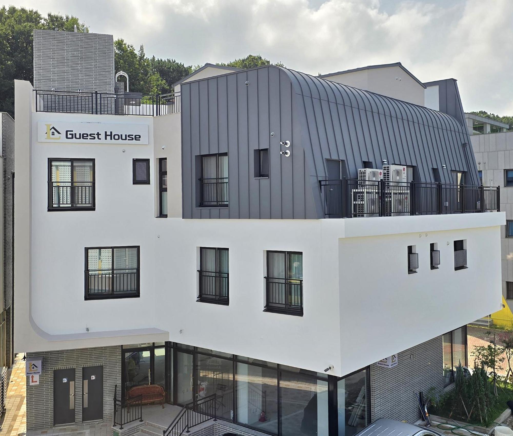 Incheon Airport Guesthouse L Bagian luar foto