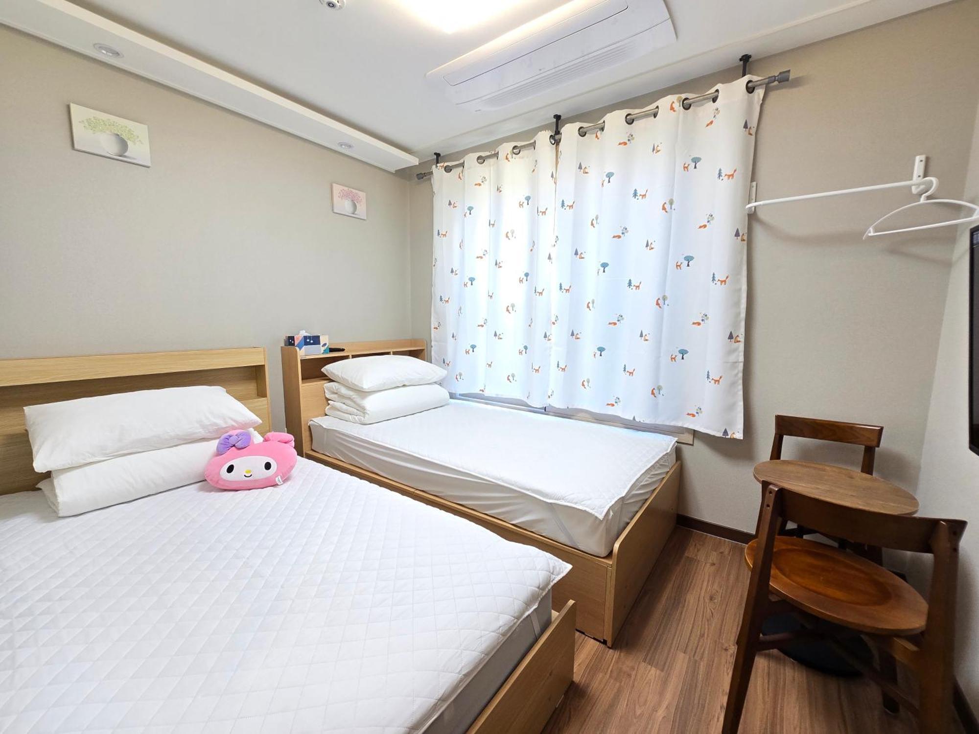 Incheon Airport Guesthouse L Bagian luar foto