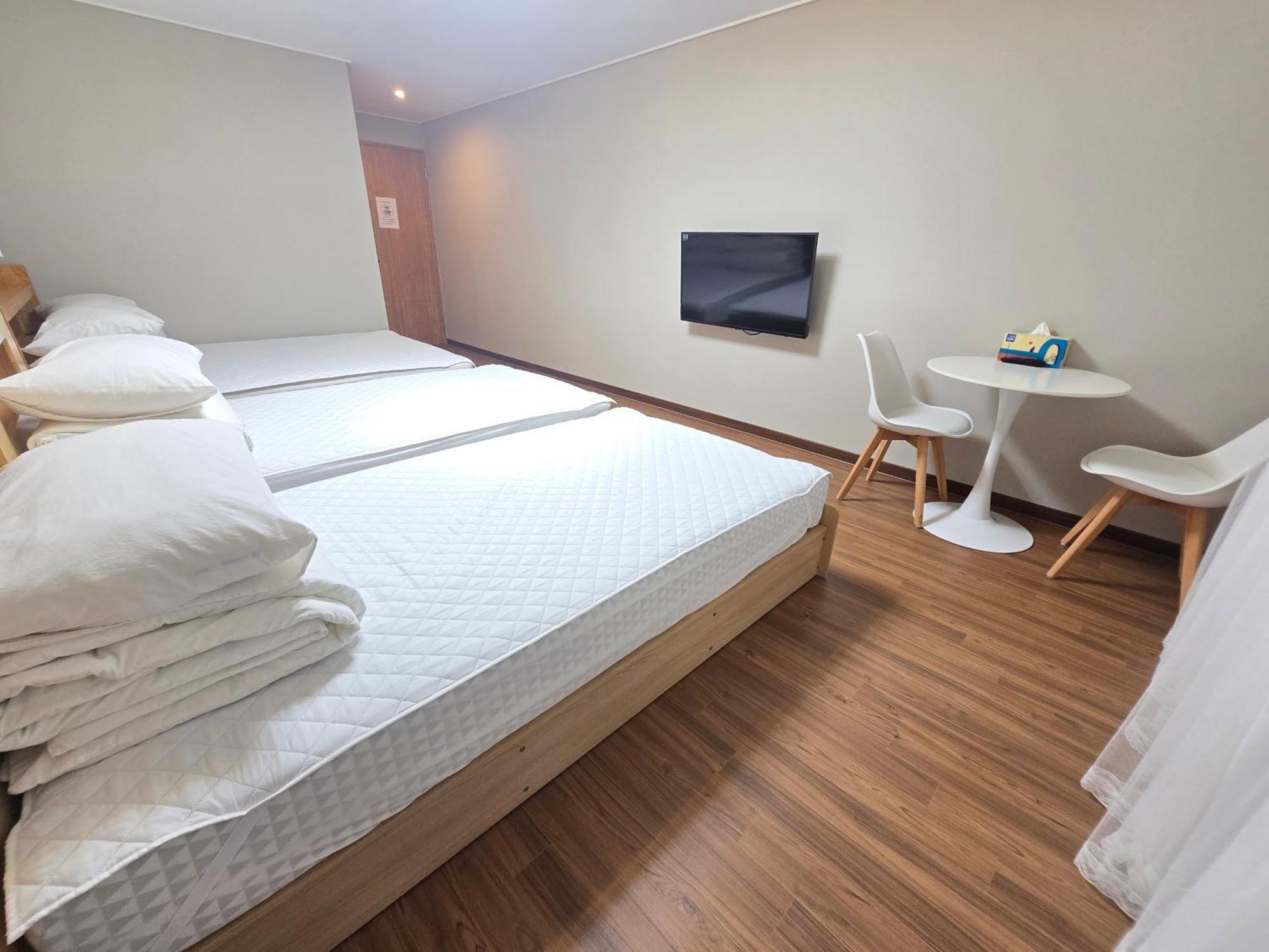 Incheon Airport Guesthouse L Bagian luar foto